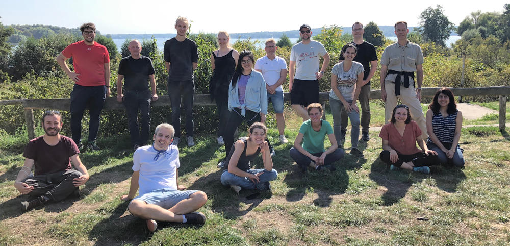 grouppicture_fall2020_1373-663