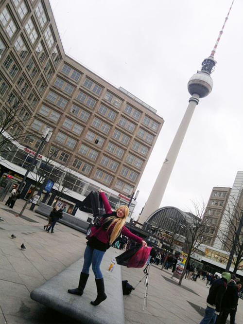 Passeando em Alexanderplatz, um dos meus lugares favoritos em Berlin
