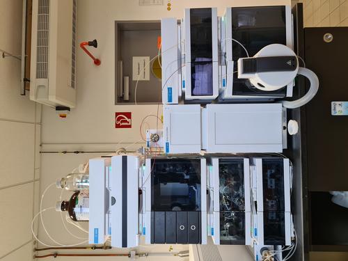 1290 Infinity II HPLC gekoppelt mit Ultivo Triple-Quadrupol-Massenspektrometer (Agilent Technologies)